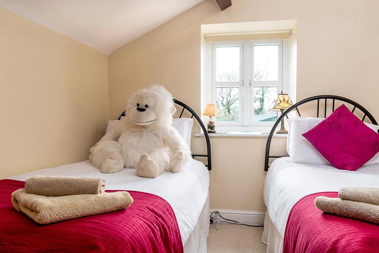 Tregarnedd Cottage Llangefni Esterno foto